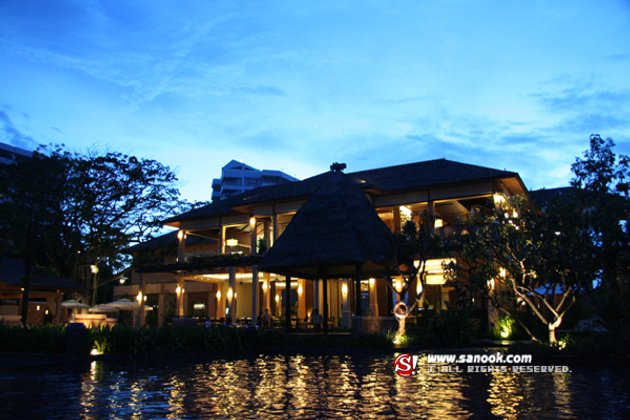 อัสรา วิลล่า แอนด์สวีท (Asara Villa & Suite Hua Hin)