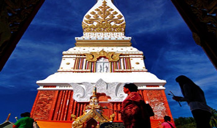เยือนถิ่นอีสานเหนือ กลับมาพระธาตุพนมอีกครั้ง