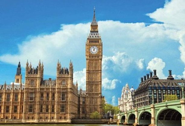 เหินฟ้าเที่ยว London ฟรี! กับ Travel Guard