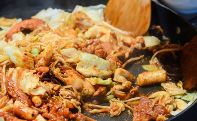 ทัคคาลบี้ ความอร่อยสูตรเฉพาะจากแดนกิมจิ