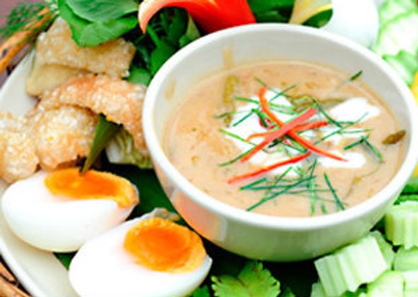 คีรี ธารา เต็มอิ่มกับรสชาติและบรรยากาศ