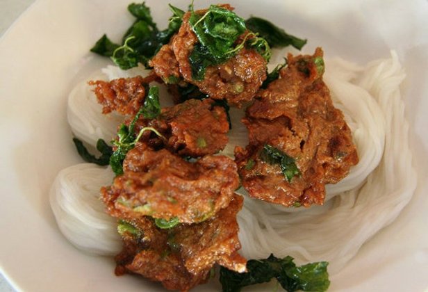 3 ร้านเด็ดอร่อยแบบต้นตำรับ เมืองเพชรบุรี