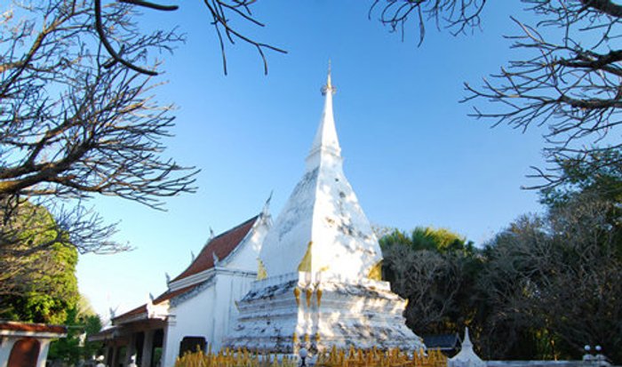 10 พระธาตุที่ควรสักการะ