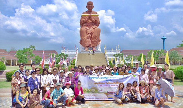 ล่องเจ้าพระยา ไหว้พระเสริมสิริมงคล