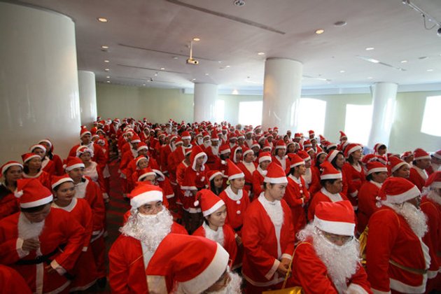 ใบหยกสกายจัดงาน “SANTA FESTIVAL” การรวมตัวของ Santa Claus มากที่สุดในประเทศไทย