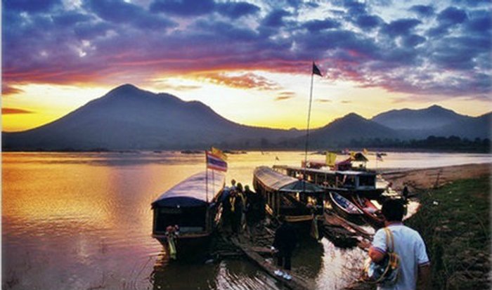 10 สถานที่ท่องเที่ยวสวยโดนใจ น้ำไม่ท่วม ! น่าไปสุดๆ