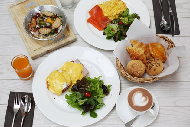 มาร่วมดื่มด่ำกับอาหารมื้ออร่อยสไตล์ English Homemade ไปกับ The Castle @Thames Valley Khao Yai