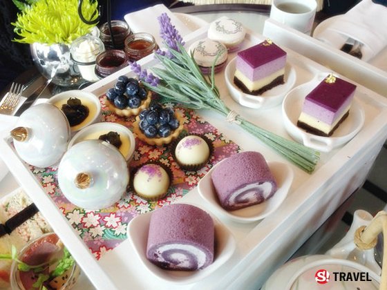 "Afternoon Tea" แห่งทุ่งลาเวนเดอร์ ชุดน้ำชายามบ่ายสุดหรู ที่เห็นแล้วต้องร้อง Wow