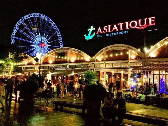 ฮ่องกงในเมืองไทย สถานที่ไฮไลท์ของคนกรุง "Asiatique The River Front"