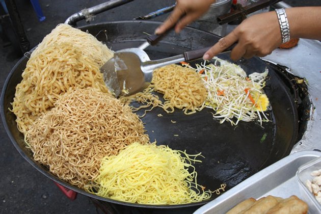 รวม "Street food" ของไทยที่ชาวต่างชาติ..ชอบม๊ากก!!