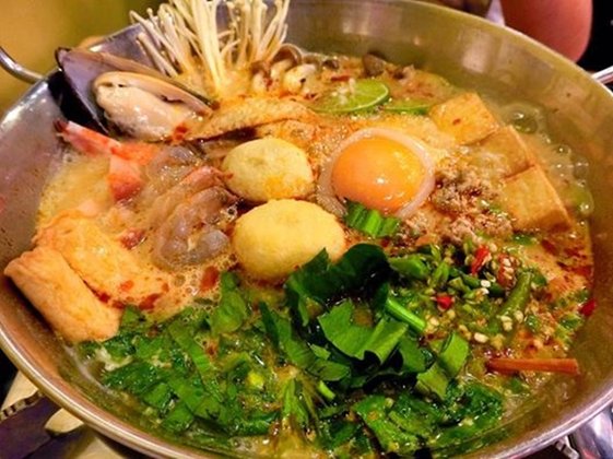 ห้ามพลาด 3 ร้าน 'มาม่า..หม้อไฟ' สุดฮิต ขวัญใจนักชิม