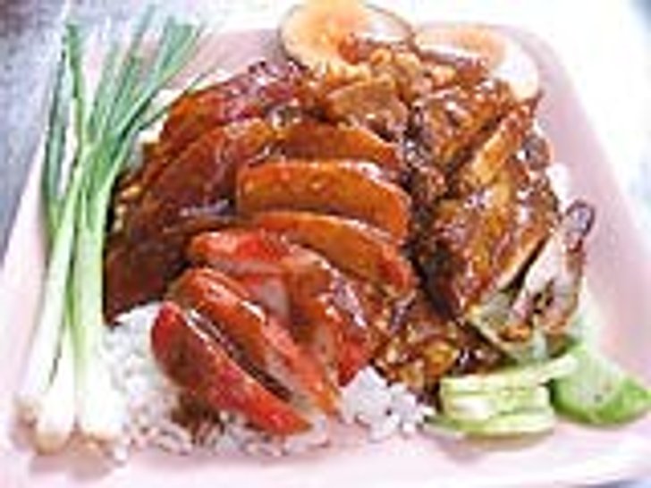 ข้าวหมูแดง "สนามหลวง"