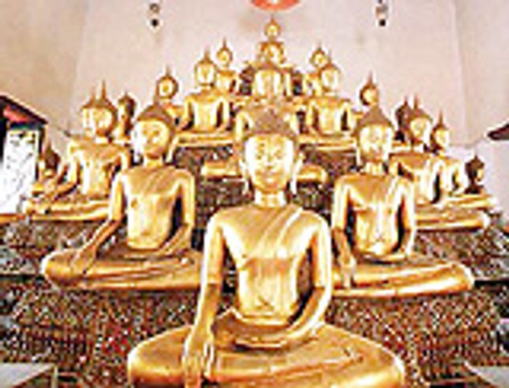 วัดที่มีพระประธาน 28 องค์