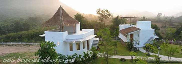 บ้านอ้อมกอดขุนเขา สวนผึ้ง ราชบุรี