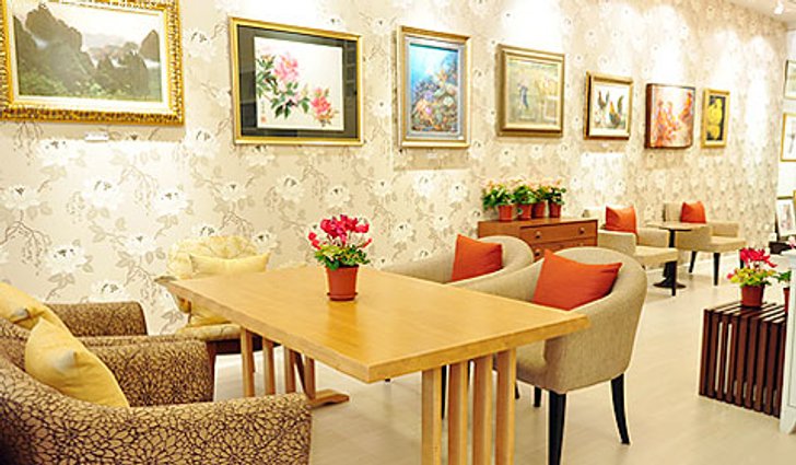 Peony House Teafe’ & Gallery