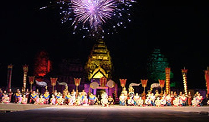 งานเทศกาลเที่ยวพิมาย และการแข่งขันเรือยาวชิงถ้วยพระราชทาน