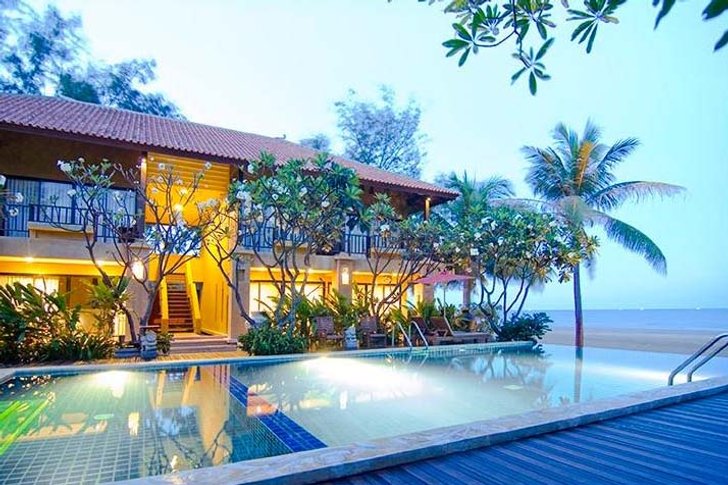 5 บูทีคโฮเทล ริมหาดสุดโรแมนติกในวันฝนฉ่ำ สำหรับคู่รัก