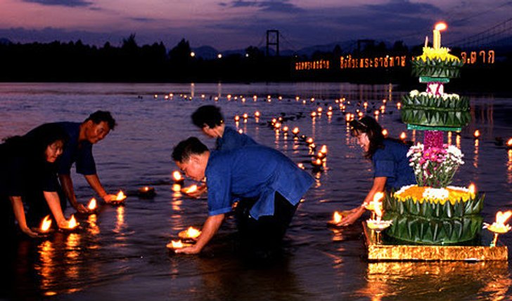 ลอยกระทงปี 2554 รวบรวมสถานที่น่าไปเที่ยว!