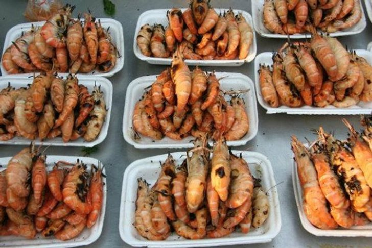ตลาดกลางเพื่อการเกษตร ซื้อของฝาก ชิมกุ้งแม่น้ำสุดแซบ!!