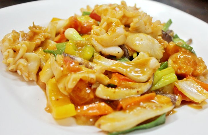 ร้านผัดไทยคุณไกร ทีเด็ด มีที่เดียว ในระยอง