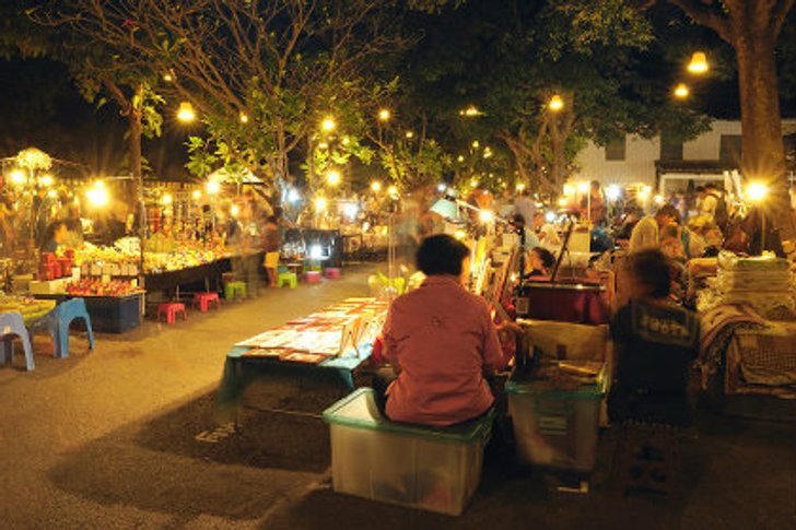 อัพเดต! 7 แหล่งช้อปปิ้งยอดนิยมเมืองหัวหิน