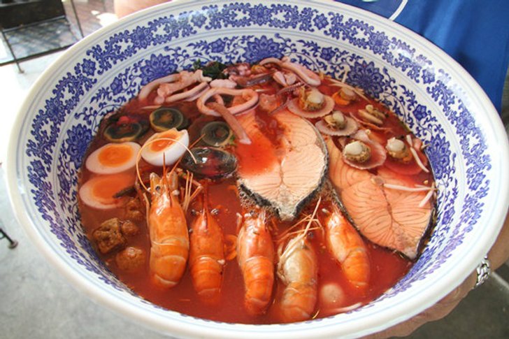 ก๋วยเตี๋ยวชามยักษ์อร่อยโคตรสะใจ พล ก๋วยเตี๋ยวโบราณ สาขาพระราม 5