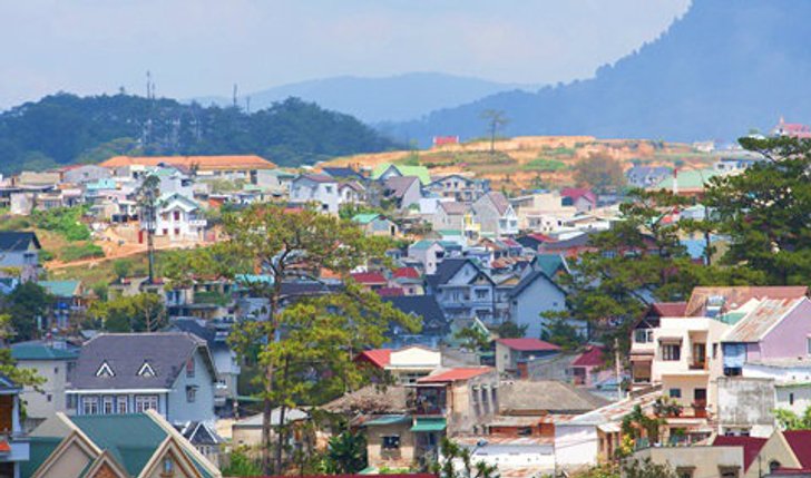 ดาลัดเมืองในอ้อมกอดขุนเขา