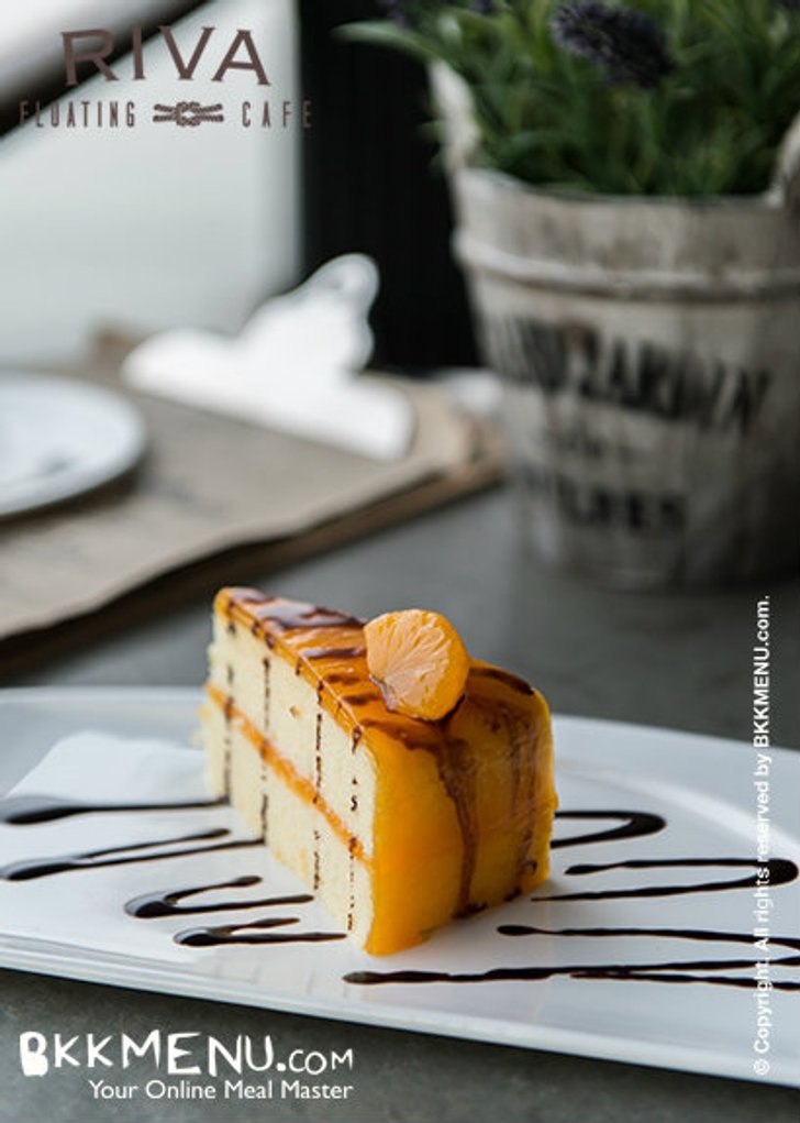 ริว่า โฟลทติ้ง คาเฟ่ Riva Floating Cafe