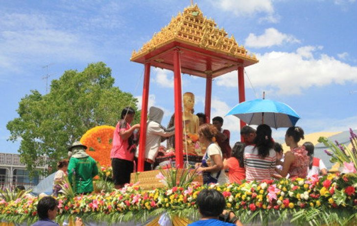 งานประเพณีแห่พระศรีอาริยเมตไตร วันวิสาขบูชา ประจำปี 2557