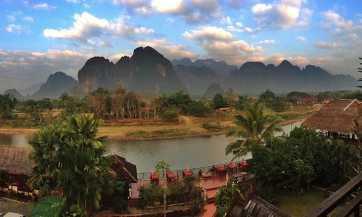 ขับรถเที่ยวลาว วังเวียง แบบครบทั้งการเตรียมตัว และค่าใช้จ่าย