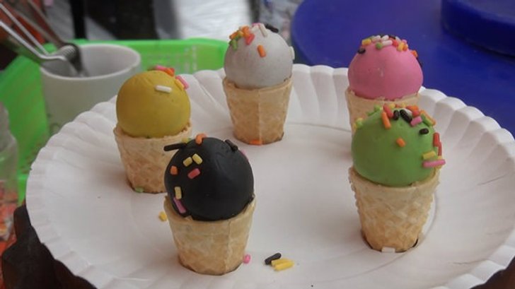 "ไอติมจิ๋ว" ไอเดียแหวก...ของใหม่ต้องลอง แห่งถนนวัวลาย @ เชียงใหม่