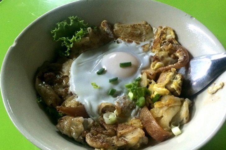'ก๋วยเตี๋ยวคั่วไก่..โบราณ' 3 เจ้าเด็ด ที่คอนักชิม ห้ามพลาด!