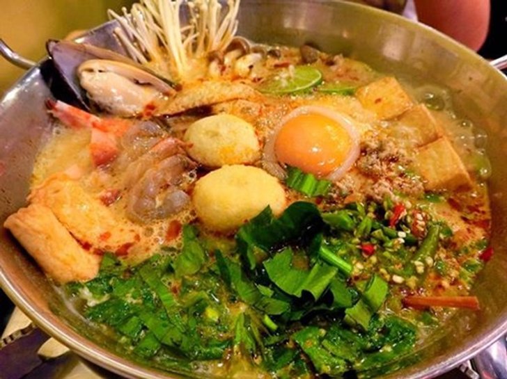 ห้ามพลาด 3 ร้าน 'มาม่า..หม้อไฟ' สุดฮิต ขวัญใจนักชิม