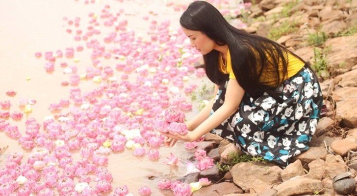 พิธีบวงสรวงองค์ปู่พญานาค ตามรอยตำนาน ‘เขาเล่าว่า’ ถ้ำพญานาค จ.มุกดาหาร