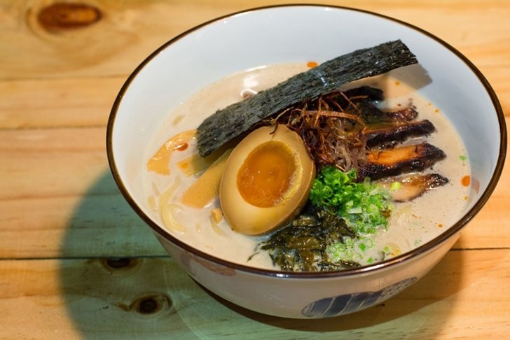 JUBEI IZAKAYA ร้านอาหารกึ่งบาร์สไตล์ญี่ปุ่นที่มีไอดอลเป็นซามูไร
