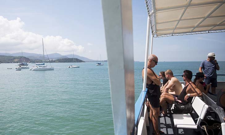 เรือเฟอร์รี่เกาะพะงัน ให้ลูกค้าสามารถเลื่อนตั๋วเดินทางได้ 1 ปี ไม่เสียค่าใช้จ่าย
