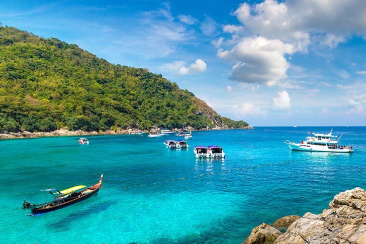 พาไปเที่ยว 10 เกาะที่น่าไปปล่อยตัว ปล่อยใจ