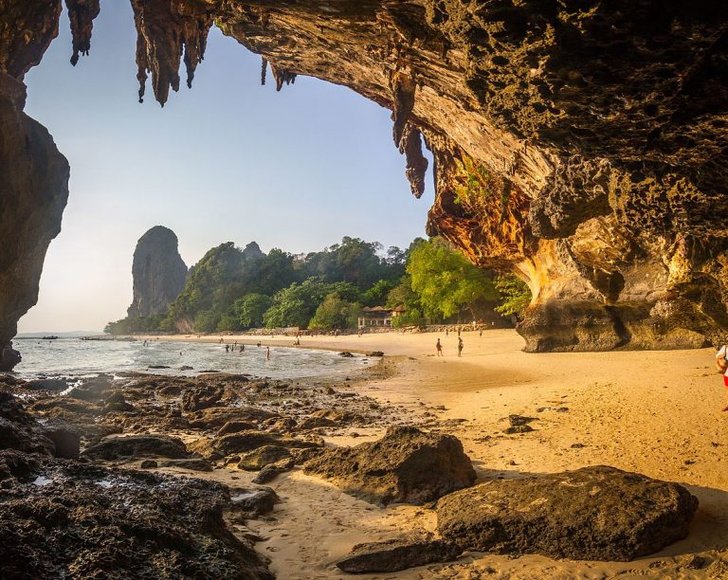 phra_nang_cave_beach-768x612