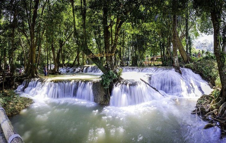 2-kroeng_krawia_waterfall-768