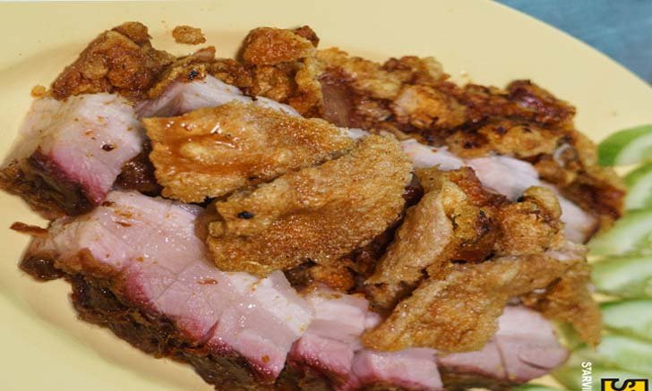 "หมูกรอบ หมูแดง นายไซ” หนังกรอบ เนื้อนุ่มแทรกมัน ชิ้นโต น่าลิ้มลอง!