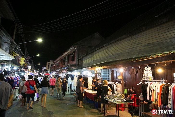 "กาดกองต้า" ถนนคนเดินมีมนต์เสน่ห์ ณ เมืองลำปาง