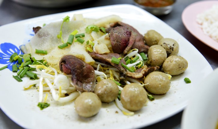 6 ร้านก๋วยเตี๋ยวเนื้อน้ำซุปเด็ด เนื้อนุ่มโดนใจ