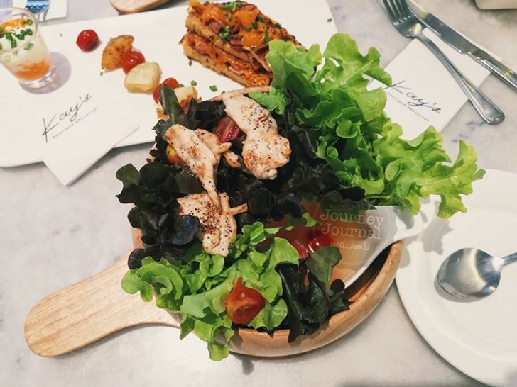 ไปจัดมื้อเช้าดี ๆ ที่สมบูรณ์แบบกันที่ Kay's