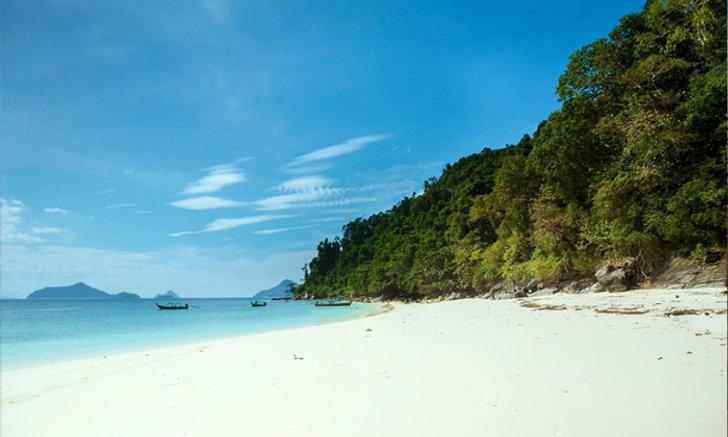 ทะเลสวยเหมือนฝัน สวรรค์แห่งอันดามัน "เกาะค้างคาว" จ.ระนอง
