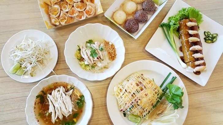 "แม่ศรีเรือน" กับสาขา TOPS MARKET PLACE SILOM
