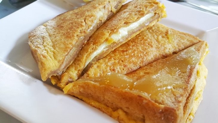 "Ya Kun Kaya Toast" ร้านกาแฟเก่าแก่ชื่อดังจากสิงคโปร์