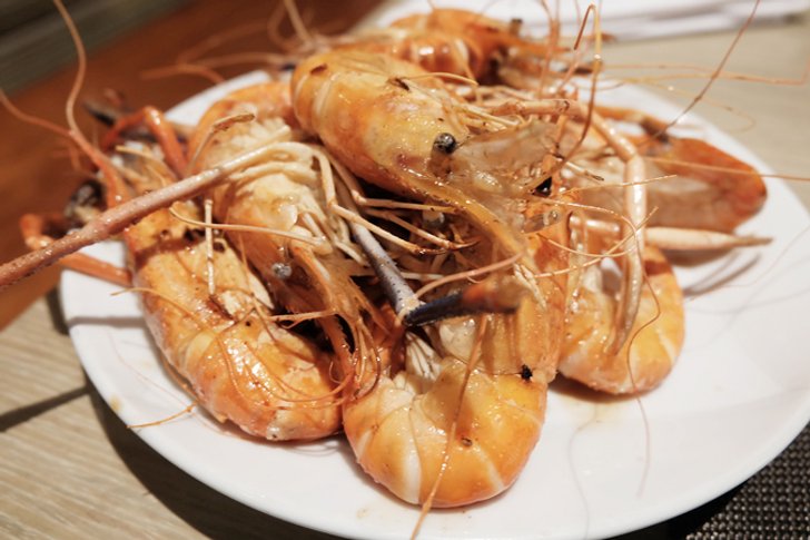 แฟนพันธ์ุแท้กุ้งแม่น้ำห้ามพลาด! บุฟเฟต์กุ้งเผา "Love River Prawn" @ The Square, Novotel Bangkok Platinum