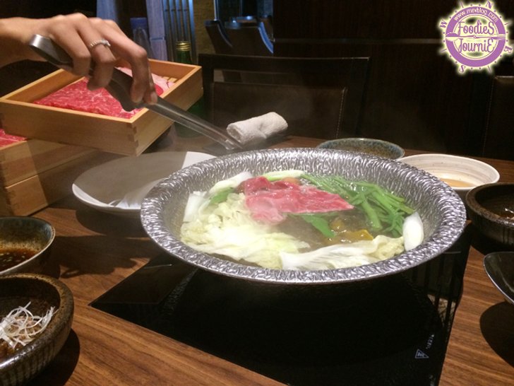 จะชาบูหรือสุกี้ก็อร่อยถูกใจ ที่ Nabezo Premium @ Central Embassy