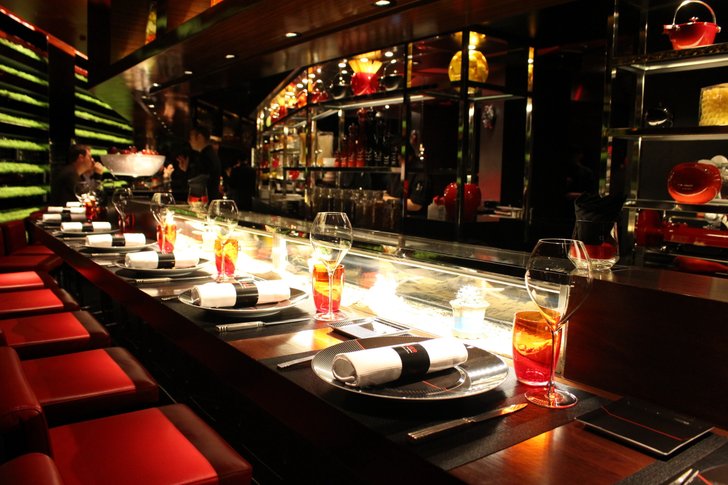 รีวิวร้าน L'Atelier de Joël Robuchon จากเชฟที่ได้ดาวจากมิชิลินมากที่สุดในโลก