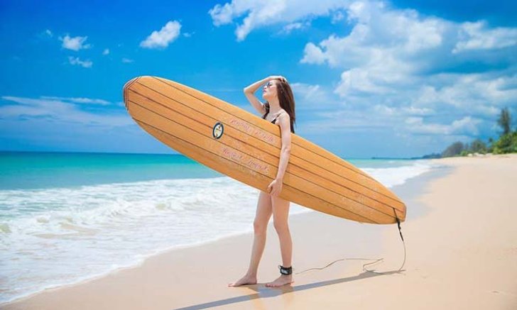 เกรซ กาญจน์เกล้า อวดหุ่นสุดแซ่บ ที่ Baba Beach Club ที่พักใหม่ติดทะเลภูเก็ต